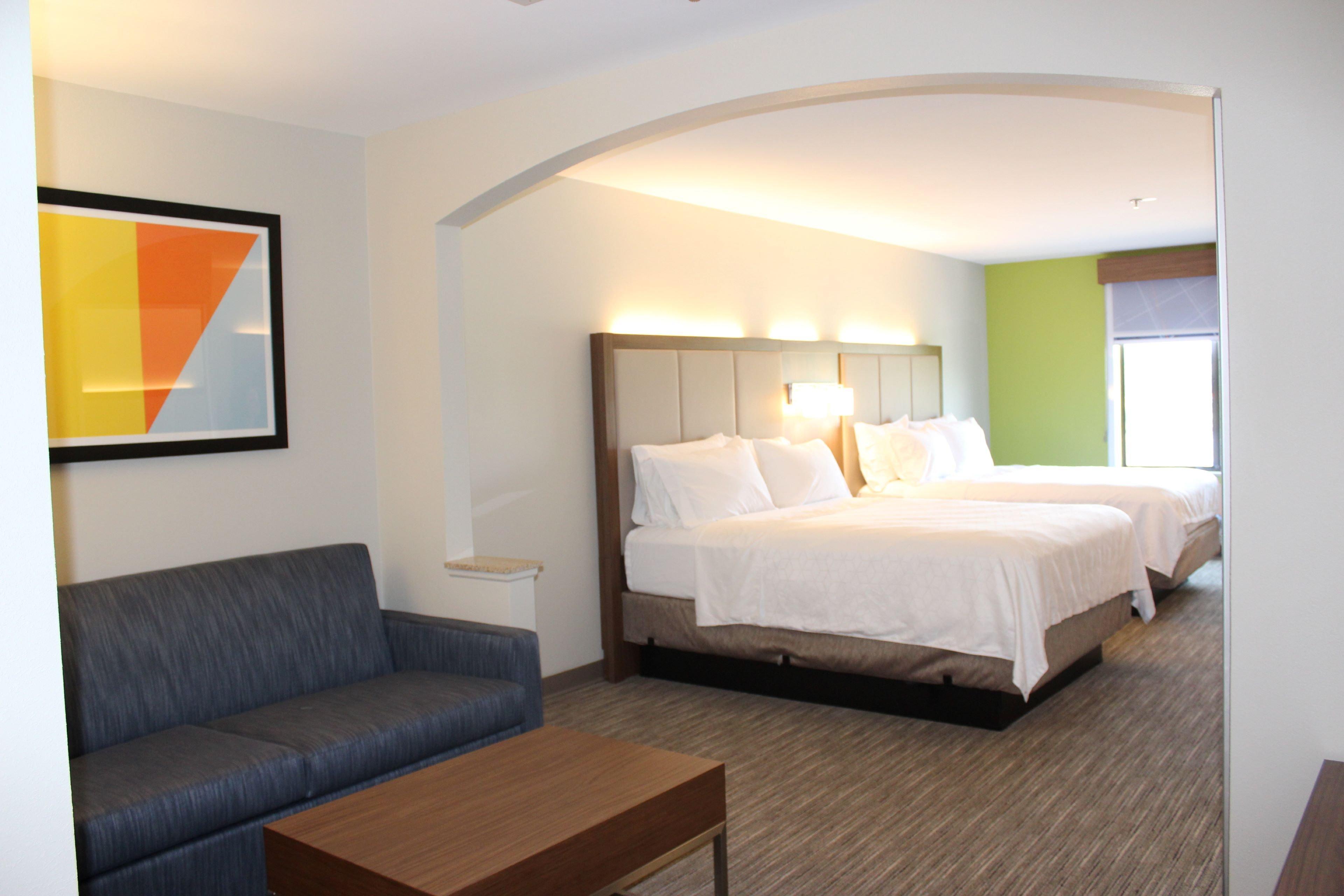 Holiday Inn Express Forest City By Ihg Экстерьер фото