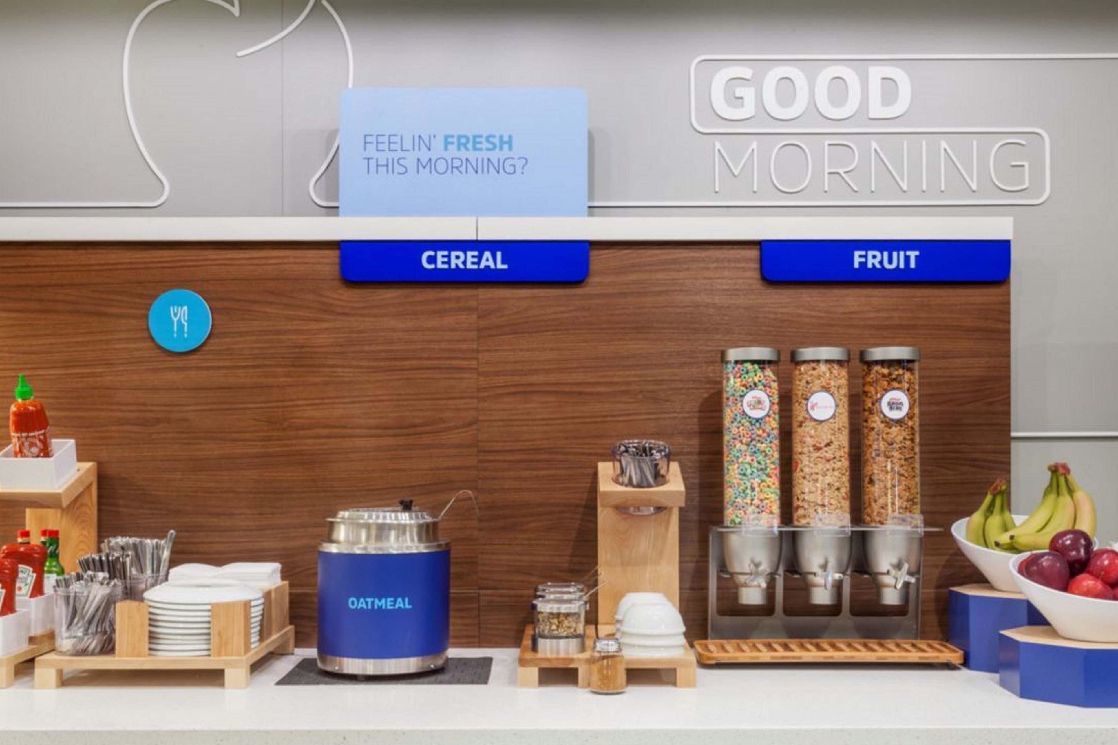 Holiday Inn Express Forest City By Ihg Экстерьер фото