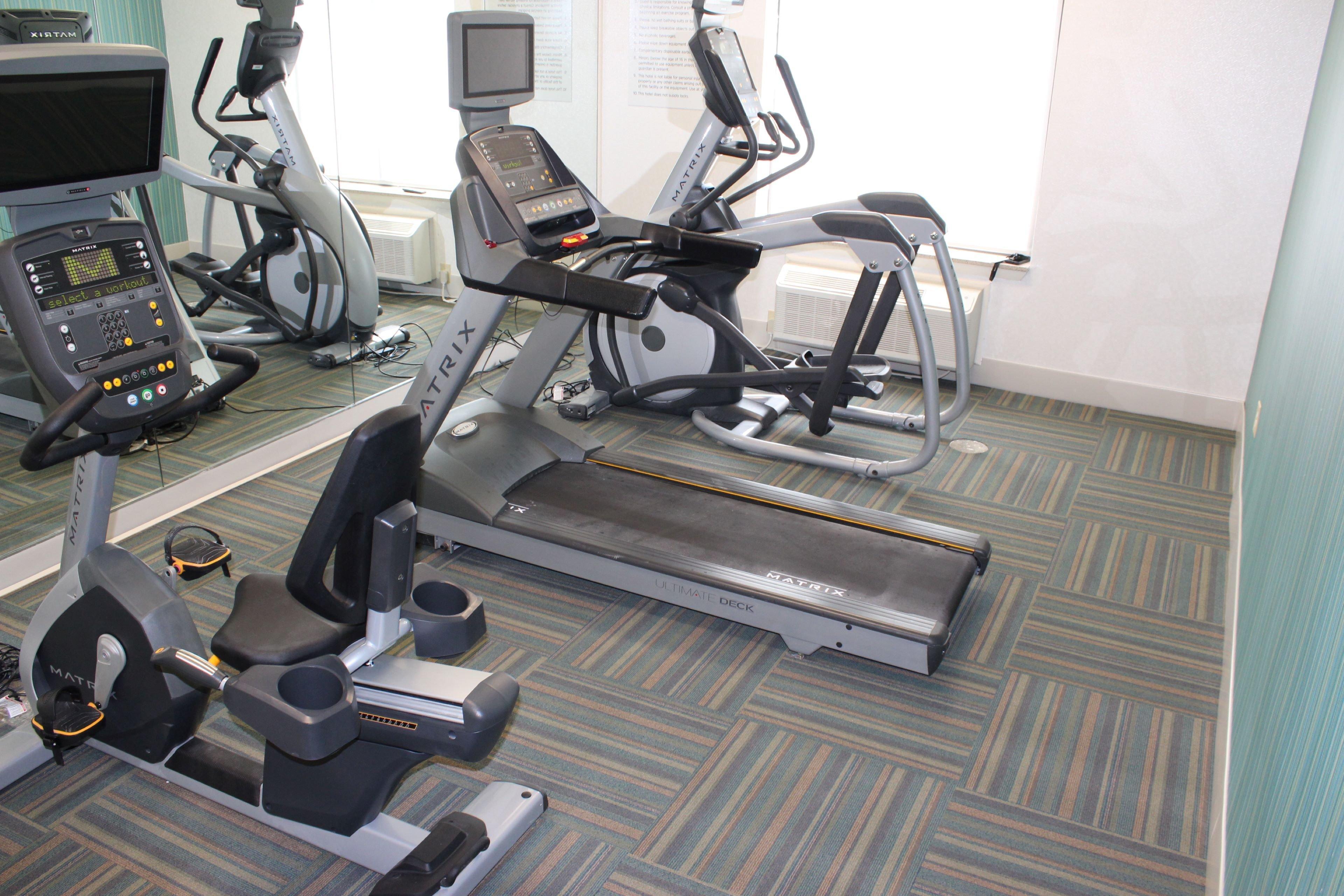 Holiday Inn Express Forest City By Ihg Экстерьер фото